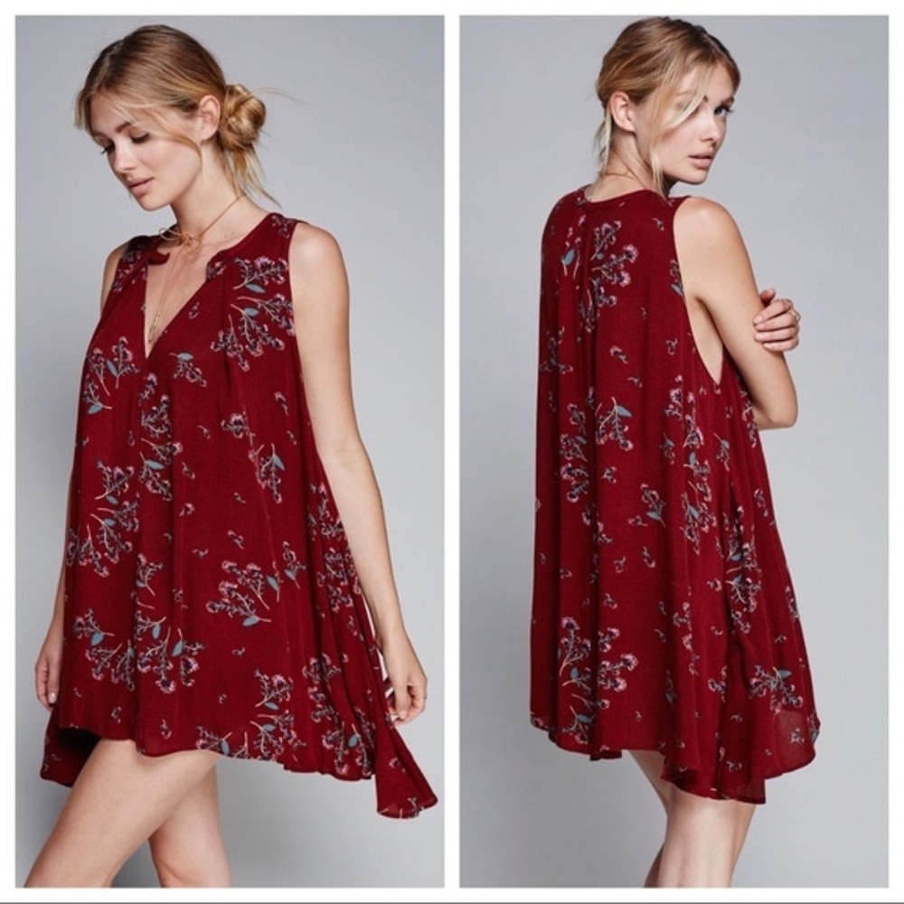 Free People Snap Out of it Floral V-neck sleeveless tunic or mini dress size: M